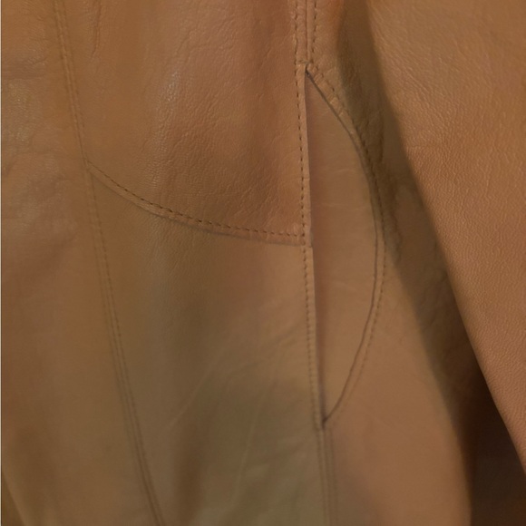 GAP Women's Tan Leather Jacket size M Like New! - Picture 3 of 6